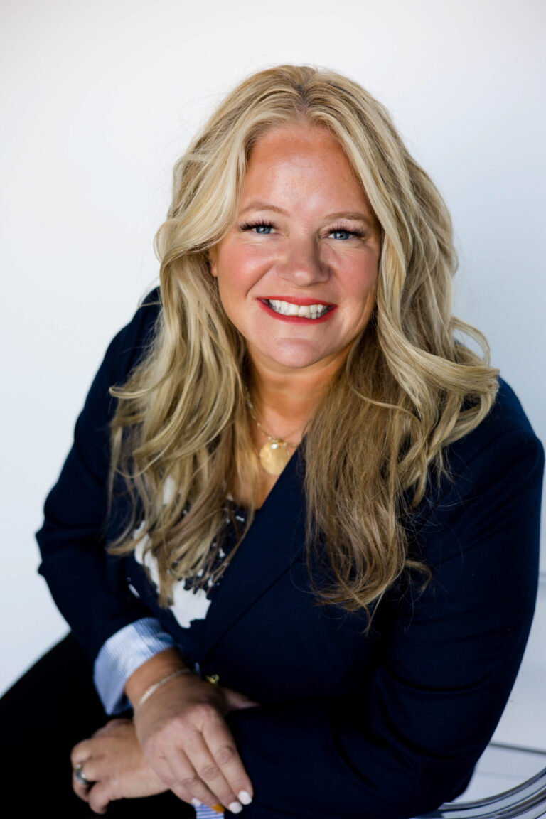 Shannon Textor MorganMyers Website Headshot