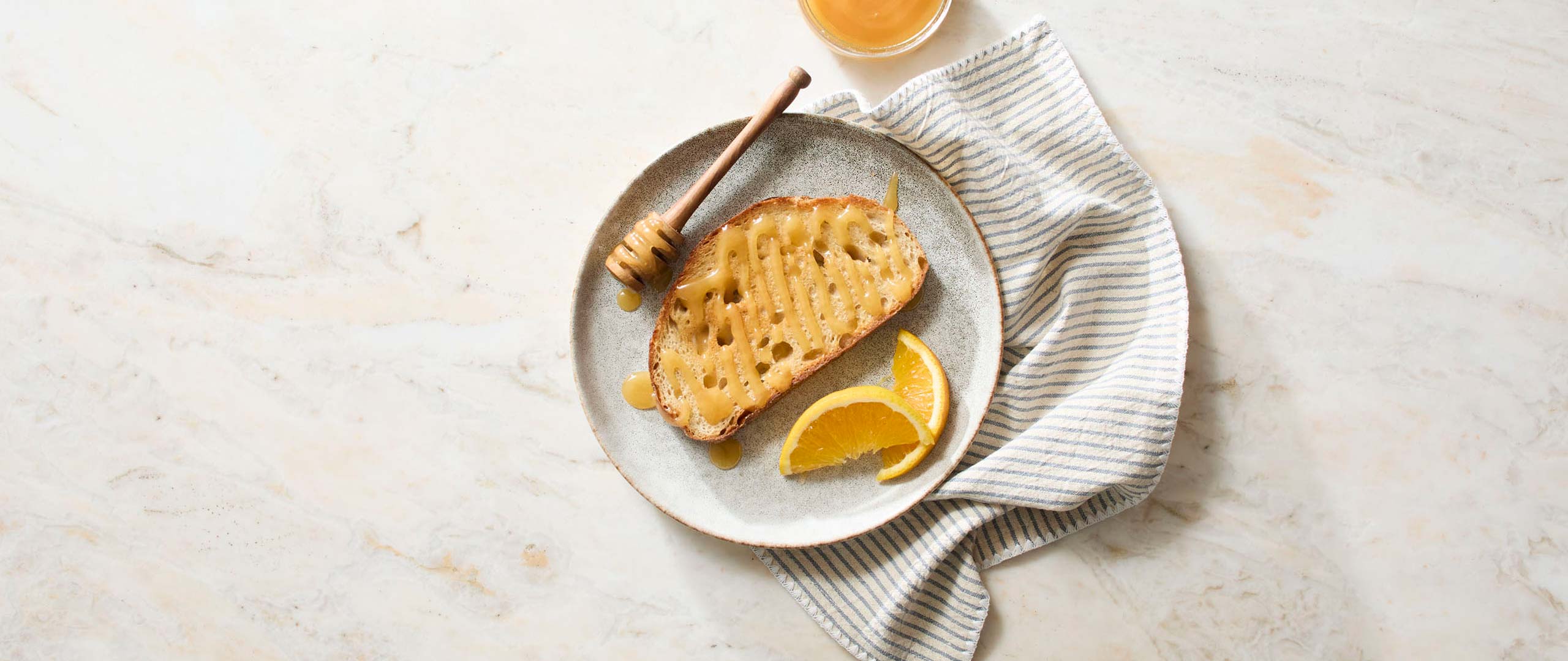 Photo of Manuka Honey on bread
